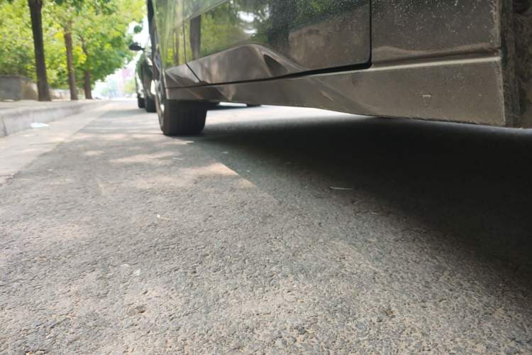 Used Lynk & Co Z20 2025 530 km Range Rear-Wheel Drive Pro Right Side Sill
