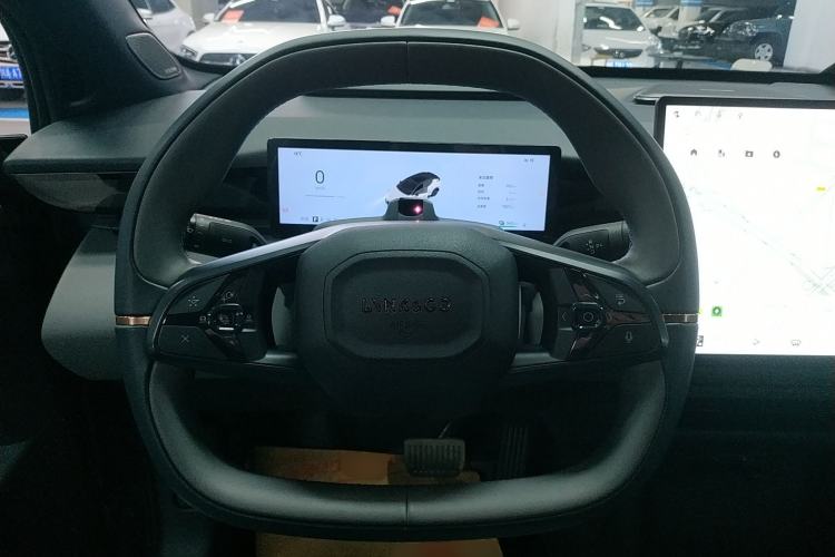 Used Lynk & Co Z20 2025 530 km Range Rear-Wheel Drive Max Steering Wheel
