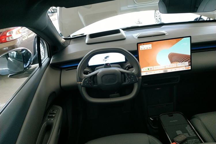 Used Lynk & Co Z20 2025 530 km Range Rear-Wheel Drive Max Steering Wheel