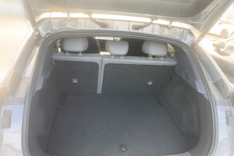 Used Lynk & Co Z20 2025 530 km Range Rear-Wheel Drive Pro Trunk
