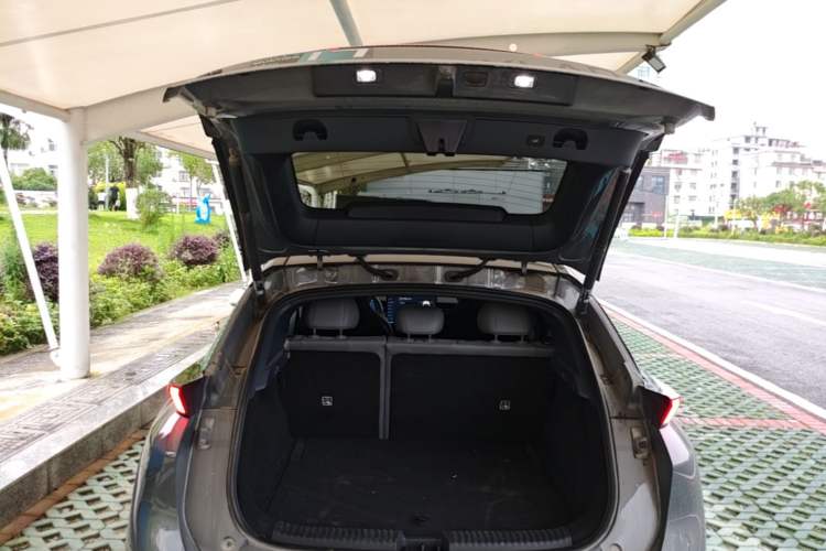 Used Lynk & Co Z20 2025 530 km Range Rear-Wheel Drive Max Trunk