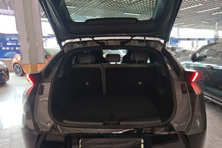 Used Lynk & Co Z20 2025 530 km Range Rear-Wheel Drive Max Trunk