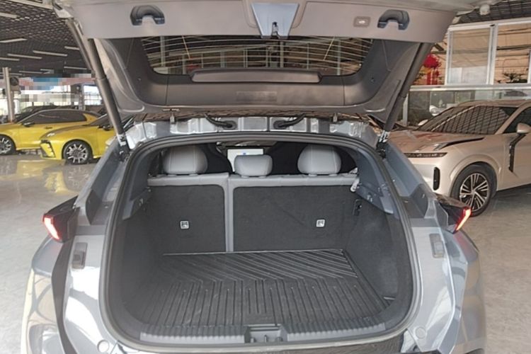 Used Lynk & Co Z20 2025 530 km Range Rear-Wheel Drive Max Trunk