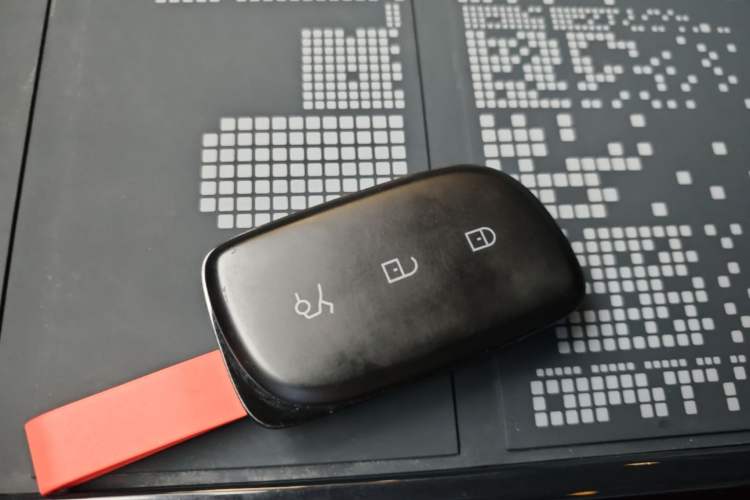 Used Lynk & Co Z20 2025 530 km Range Rear-Wheel Drive Pro Vehicle Key