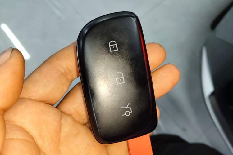 Used Lynk & Co Z20 2025 530 km Range Rear-Wheel Drive Max Vehicle Key