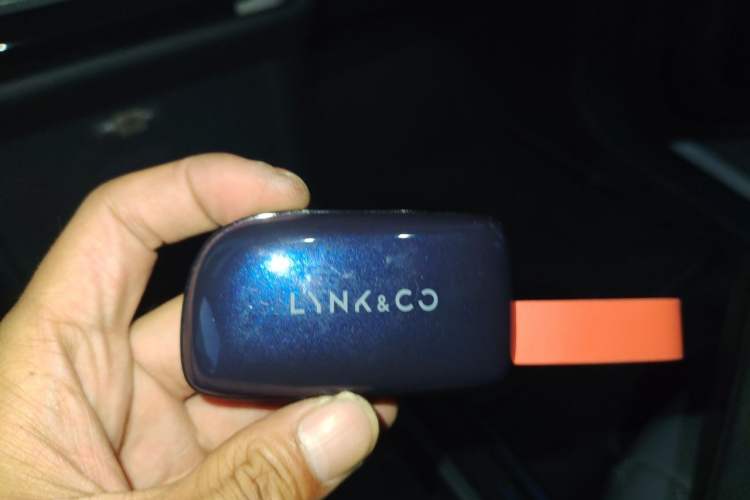 Used Lynk & Co Z20 2025 530 km Range Rear-Wheel Drive Pro Vehicle Key