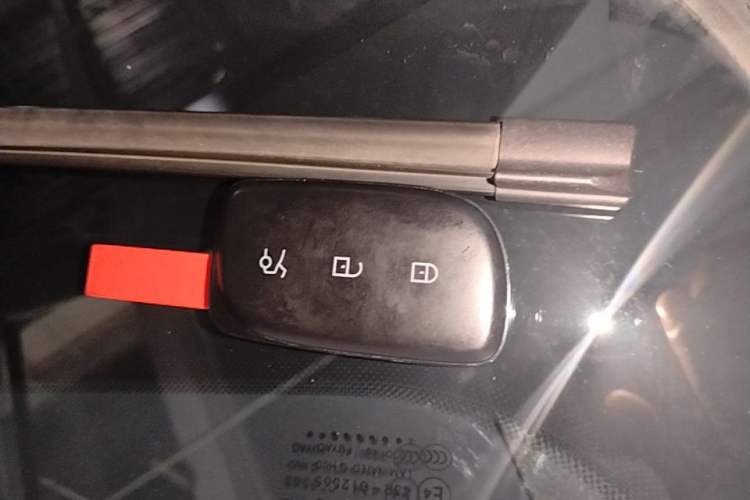 Used Lynk & Co Z20 2025 530 km Range Rear-Wheel Drive Max Vehicle Key
