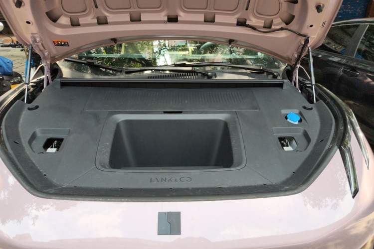 Used Lynk & Co Z20 2025 530 km Range Rear-Wheel Drive Pro Engine Bay