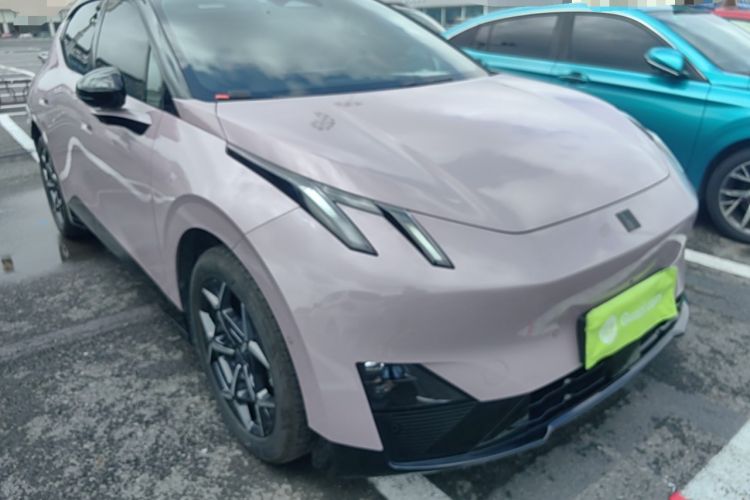 Used Lynk & Co Z20 2025 530 km Range Rear-Wheel Drive Pro Front Right 45 Deg