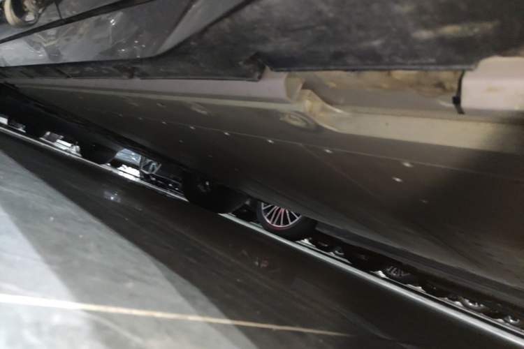 Used Lynk & Co Z20 2025 530 km Range Rear-Wheel Drive Pro Left Side Sill