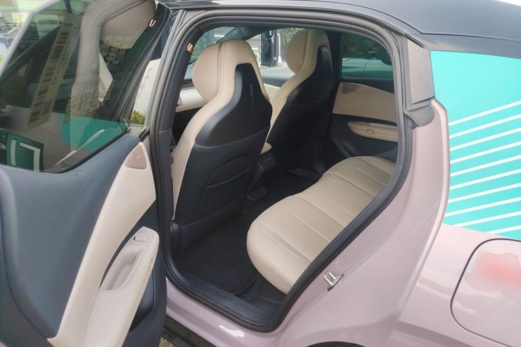 Used Lynk & Co Z20 2025 530 km Range Rear-Wheel Drive Max Left Rear Seat