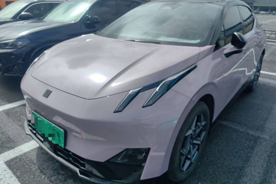 Lynk & Co Z20 2025