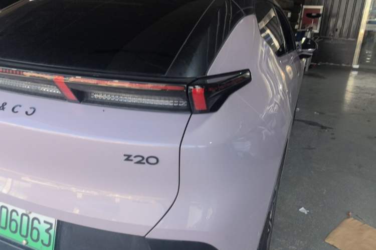 Used Lynk & Co Z20 2025 530 km Range Rear-Wheel Drive Pro Right Rear Taillight