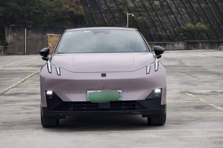 Used Lynk & Co Z20 2025 530 km Range Rear-Wheel Drive Max Exterior 2
