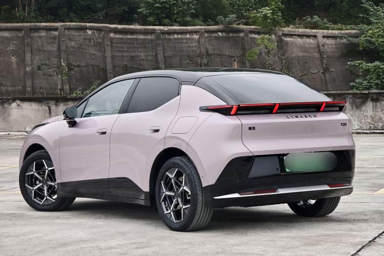Used Lynk & Co Z20 2025 530 km Range Rear-Wheel Drive Max Exterior 4