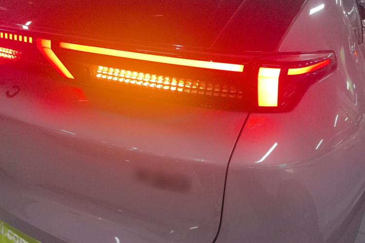 Used Lynk & Co Z20 2025 530 km Range Rear-Wheel Drive Pro Right Rear Taillight