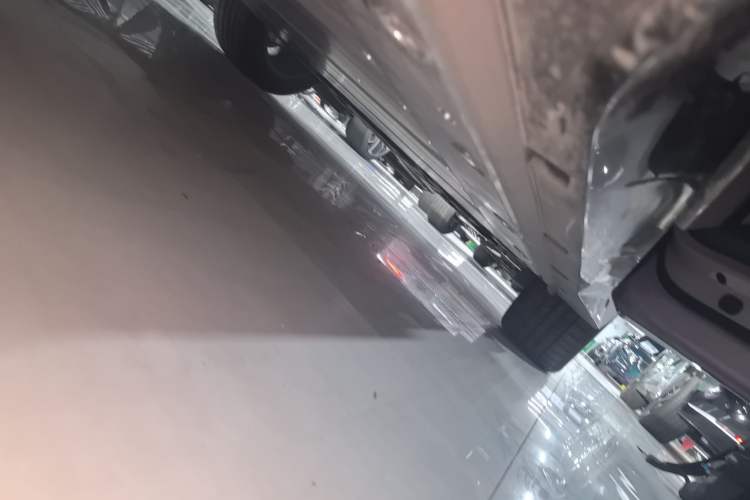 Used Lynk & Co Z20 2025 530 km Range Rear-Wheel Drive Pro Right Side Sill