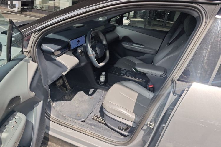 Used Lynk & Co Z20 2025 530 km Range Rear-Wheel Drive Max Driver Seat