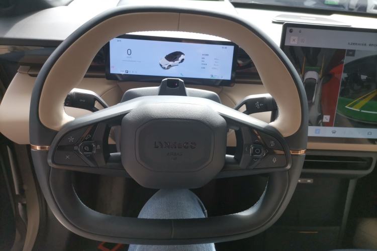 Used Lynk & Co Z20 2025 530 km Range Rear-Wheel Drive Max Steering Wheel