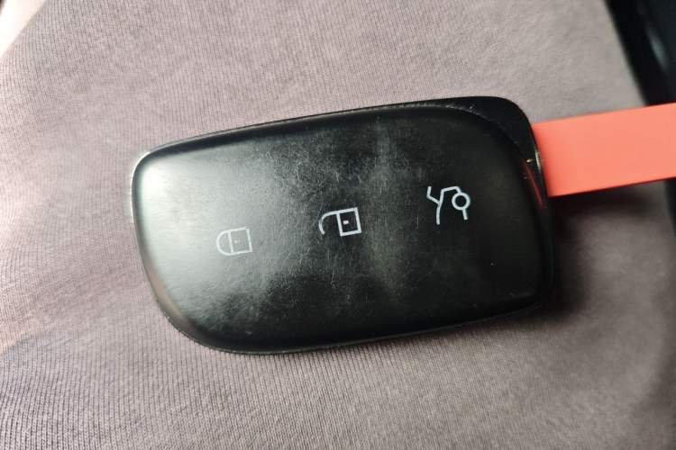 Used Lynk & Co Z20 2025 530 km Range Rear-Wheel Drive Max Vehicle Key