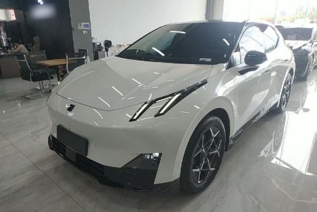 Used Lynk & Co Z20 2025 530 km Range Rear-Wheel Drive Pro