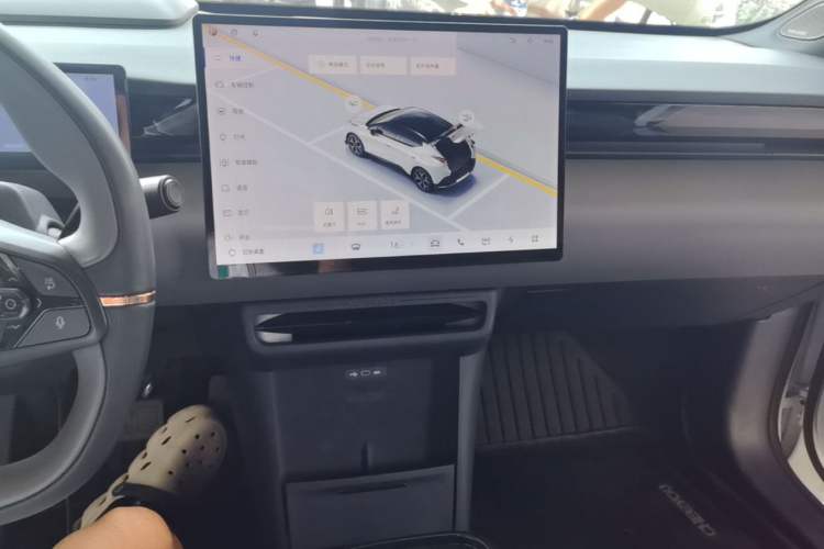 Used Lynk & Co Z20 2025 530 km Range Rear-Wheel Drive Max Audio And AC Panel
