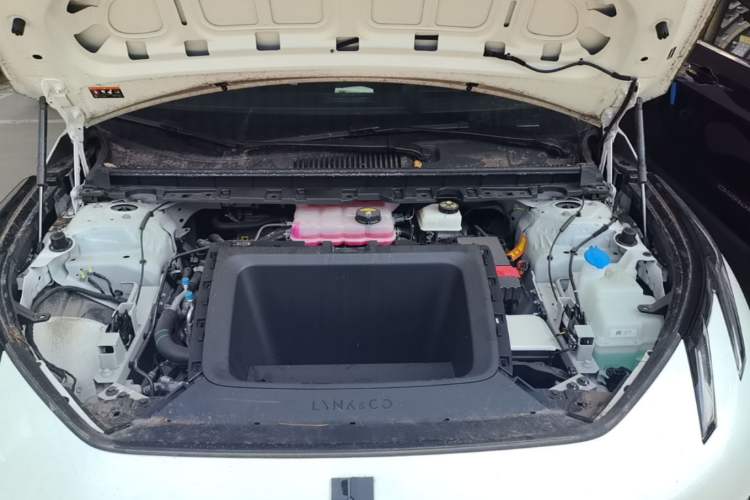 Used Lynk & Co Z20 2025 530 km Range Rear-Wheel Drive Max Engine Bay