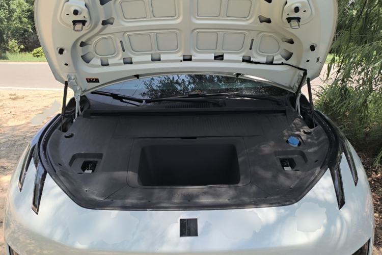 Used Lynk & Co Z20 2025 530 km Range Rear-Wheel Drive Max Engine Bay