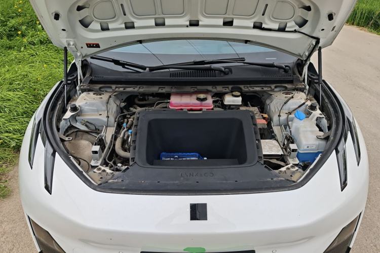 Used Lynk & Co Z20 2025 530 km Range Rear-Wheel Drive Max Engine Bay