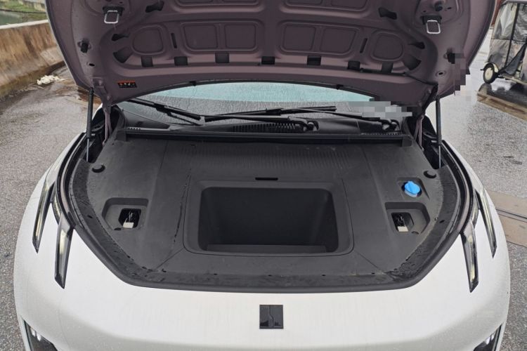 Used Lynk & Co Z20 2025 530 km Range Rear-Wheel Drive Max Engine Bay