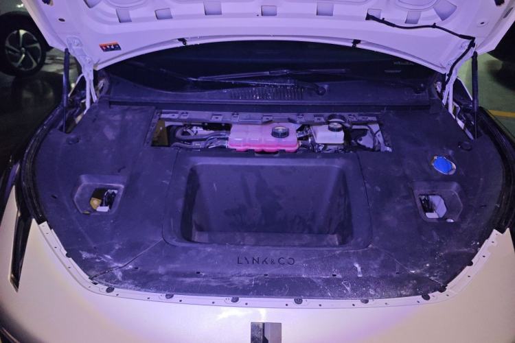 Used Lynk & Co Z20 2025 530 km Range Rear-Wheel Drive Pro Engine Bay