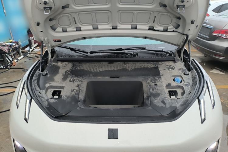 Used Lynk & Co Z20 2025 530 km Range Rear-Wheel Drive Max Engine Bay