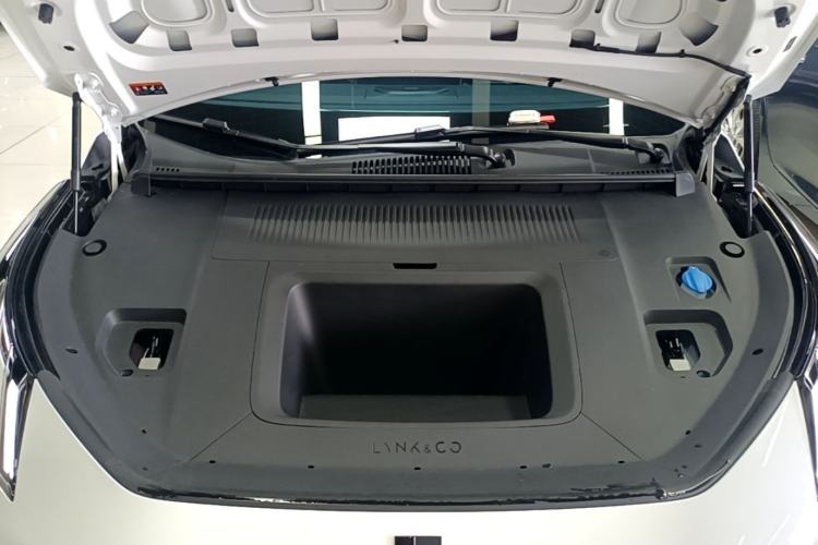 Used Lynk & Co Z20 2025 530 km Range Rear-Wheel Drive Pro Engine Bay
