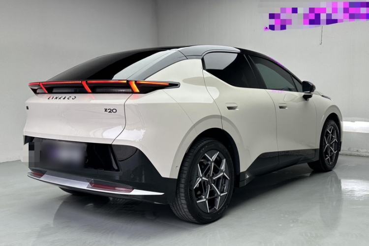 Used Lynk & Co Z20 2025 530 km Range Rear-Wheel Drive Pro Exterior 1
