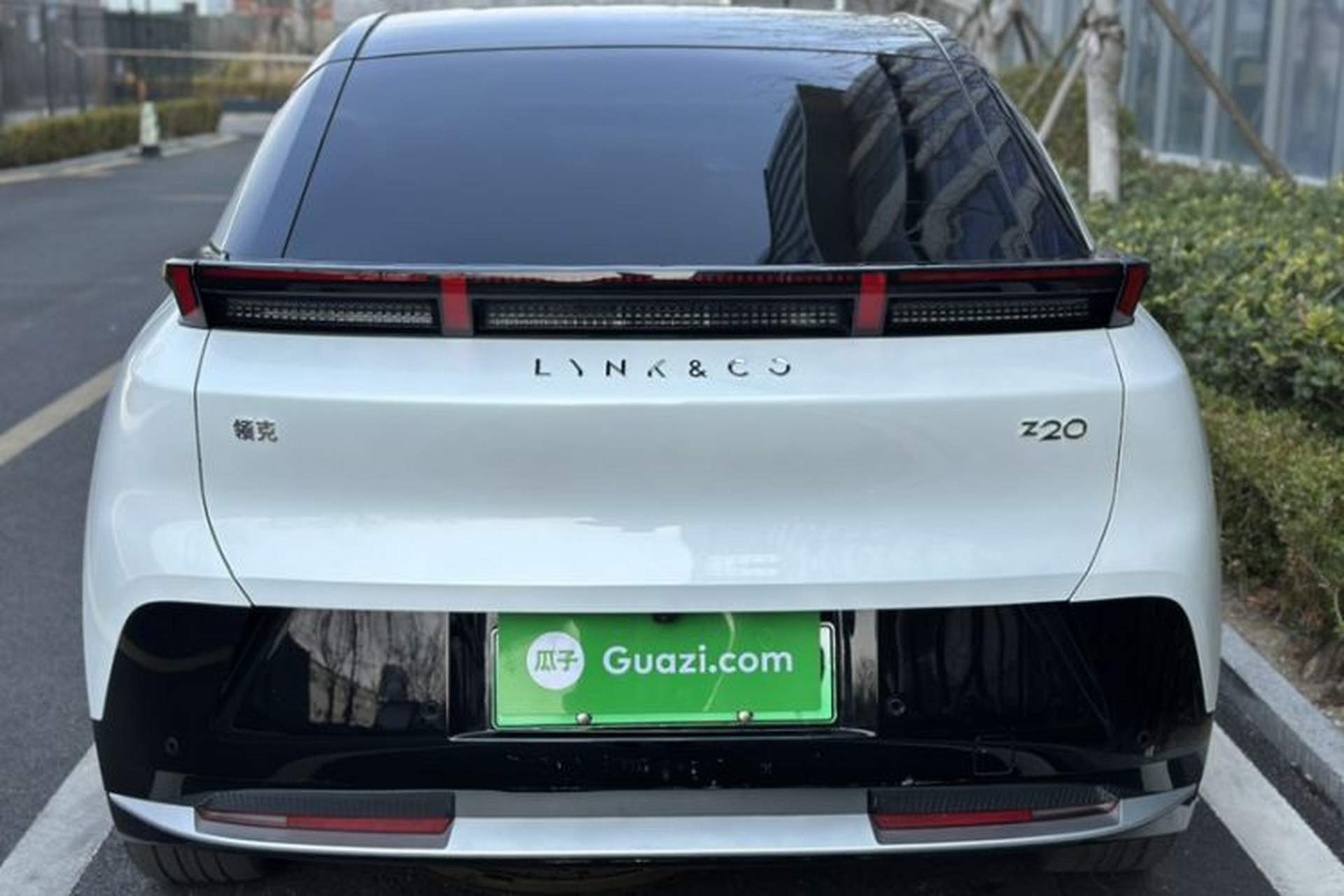 Used Lynk & Co Z20 2025 530 km Range Rear-Wheel Drive Pro Exterior 3
