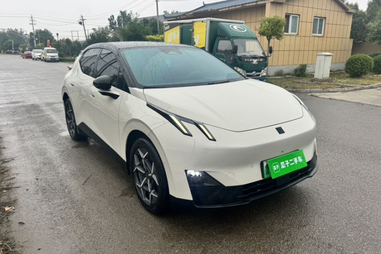 Used Lynk & Co Z20 2025 530 km Range Rear-Wheel Drive Max Exterior 3
