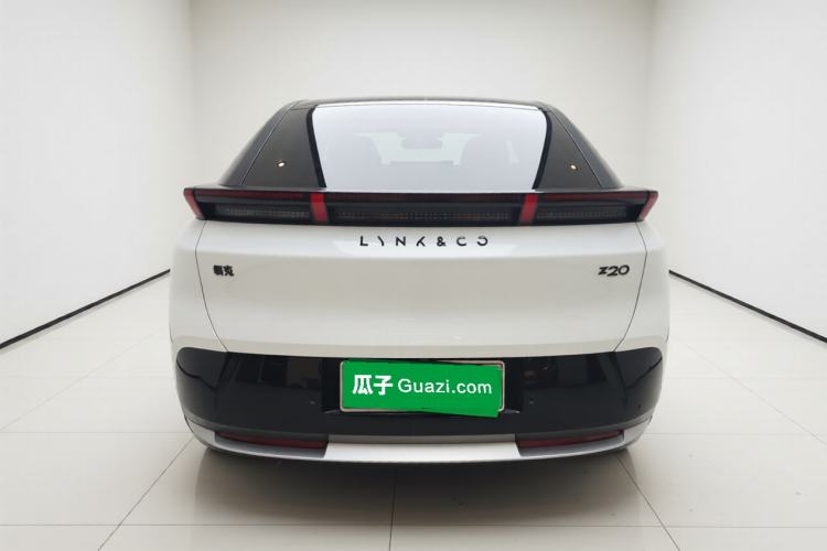Used Lynk & Co Z20 2025 530 km Range Rear-Wheel Drive Pro Exterior 4