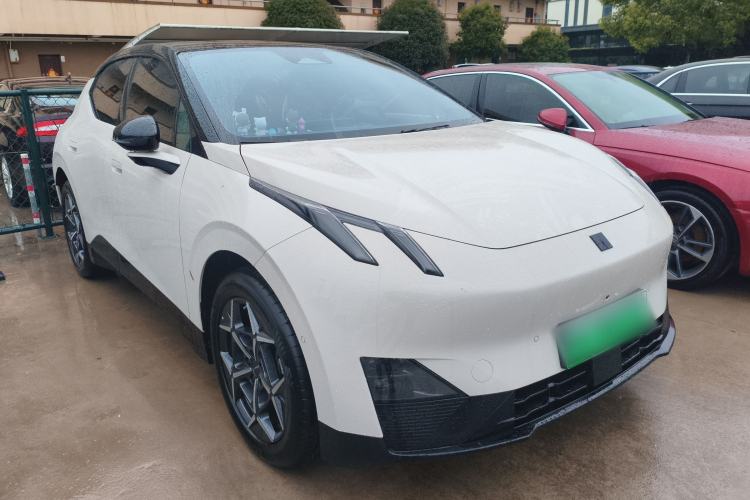 Used Lynk & Co Z20 2025 530 km Range Rear-Wheel Drive Pro Front Right 45 Deg
