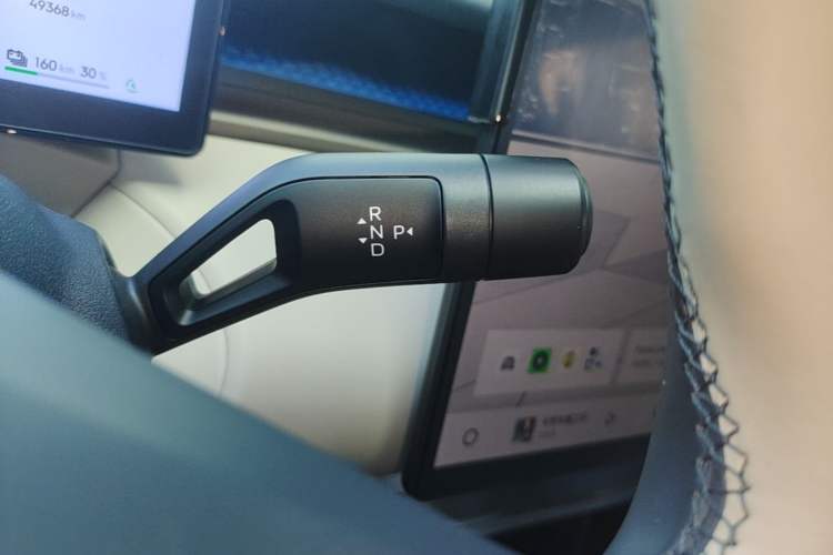 Used Lynk & Co Z20 2025 530 km Range Rear-Wheel Drive Pro Gear Lever