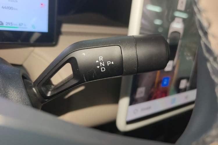 Used Lynk & Co Z20 2025 530 km Range Rear-Wheel Drive Pro Gear Lever