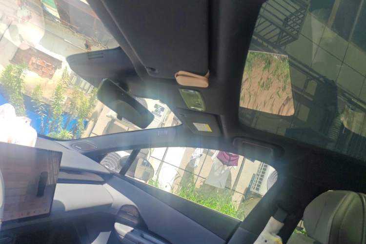 Used Lynk & Co Z20 2025 530 km Range Rear-Wheel Drive Pro Headliner