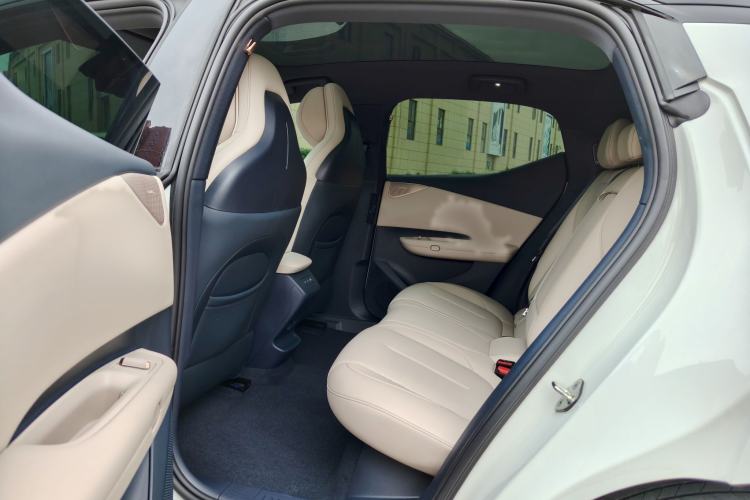 Used Lynk & Co Z20 2025 530 km Range Rear-Wheel Drive Pro Interior 3