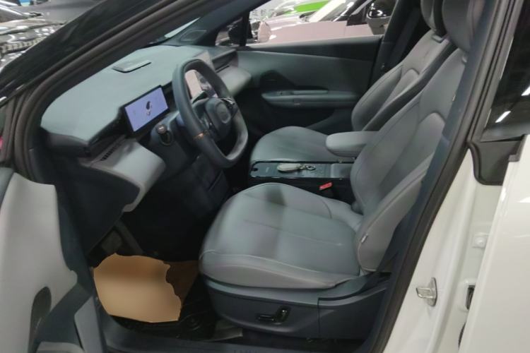 Used Lynk & Co Z20 2025 530 km Range Rear-Wheel Drive Pro Left Front Seat