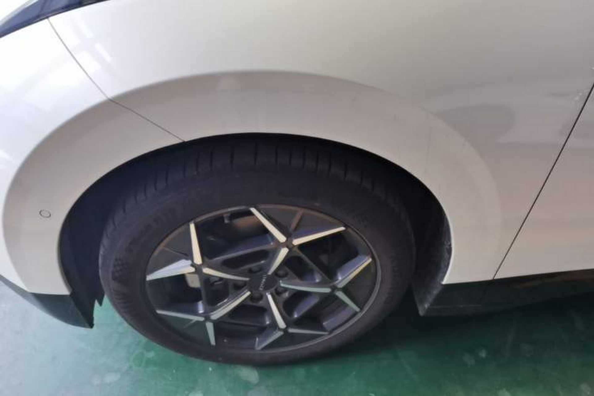 Used Lynk & Co Z20 2025 530 km Range Rear-Wheel Drive Pro Left Front Wheel Hub