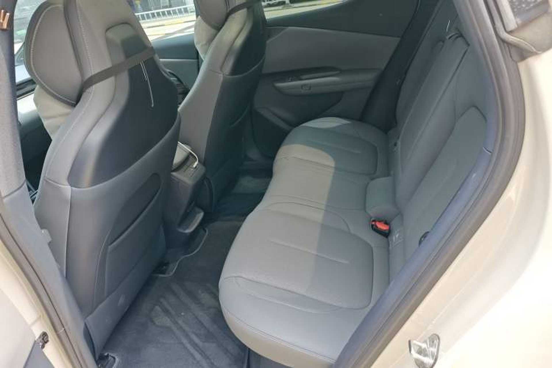 Used Lynk & Co Z20 2025 530 km Range Rear-Wheel Drive Pro Left Rear Seat