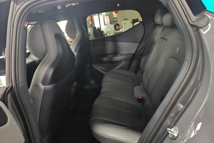 Used Lynk & Co Z20 2025 530 km Range Rear-Wheel Drive Max Left Rear Seat