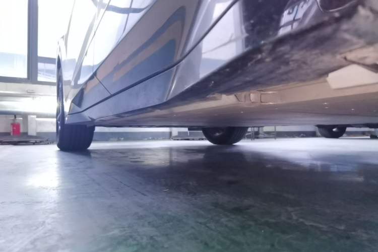 Used Lynk & Co Z20 2025 530 km Range Rear-Wheel Drive Pro Left Side Sill