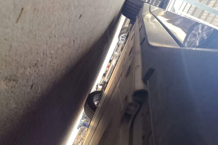 Used Lynk & Co Z20 2025 530 km Range Rear-Wheel Drive Max Left Side Sill