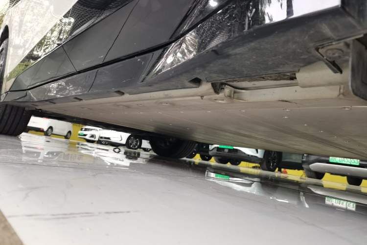 Used Lynk & Co Z20 2025 530 km Range Rear-Wheel Drive Max Left Side Sill