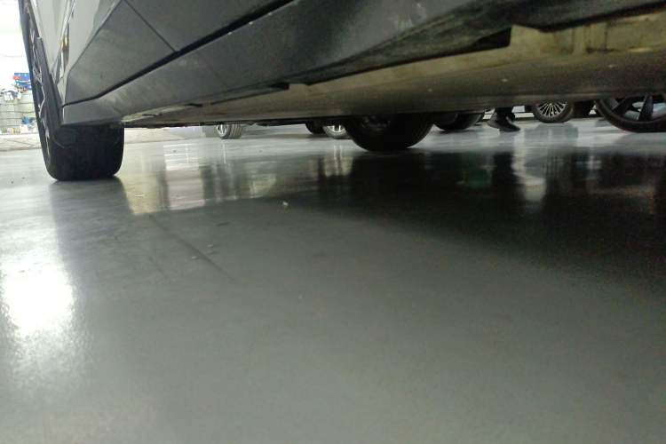 Used Lynk & Co Z20 2025 530 km Range Rear-Wheel Drive Max Left Side Sill
